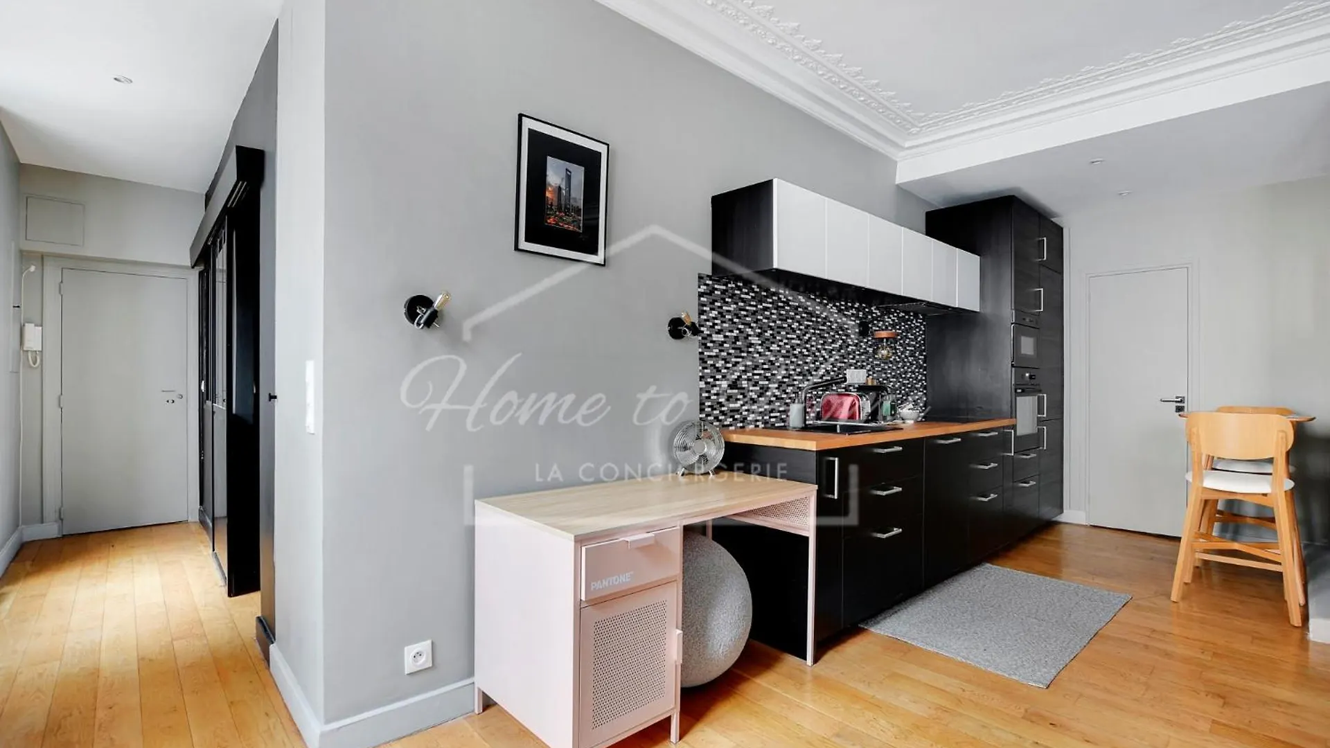 Apartment Rivoli Street - Tuileries Garden - Luxury Comfort Paris France