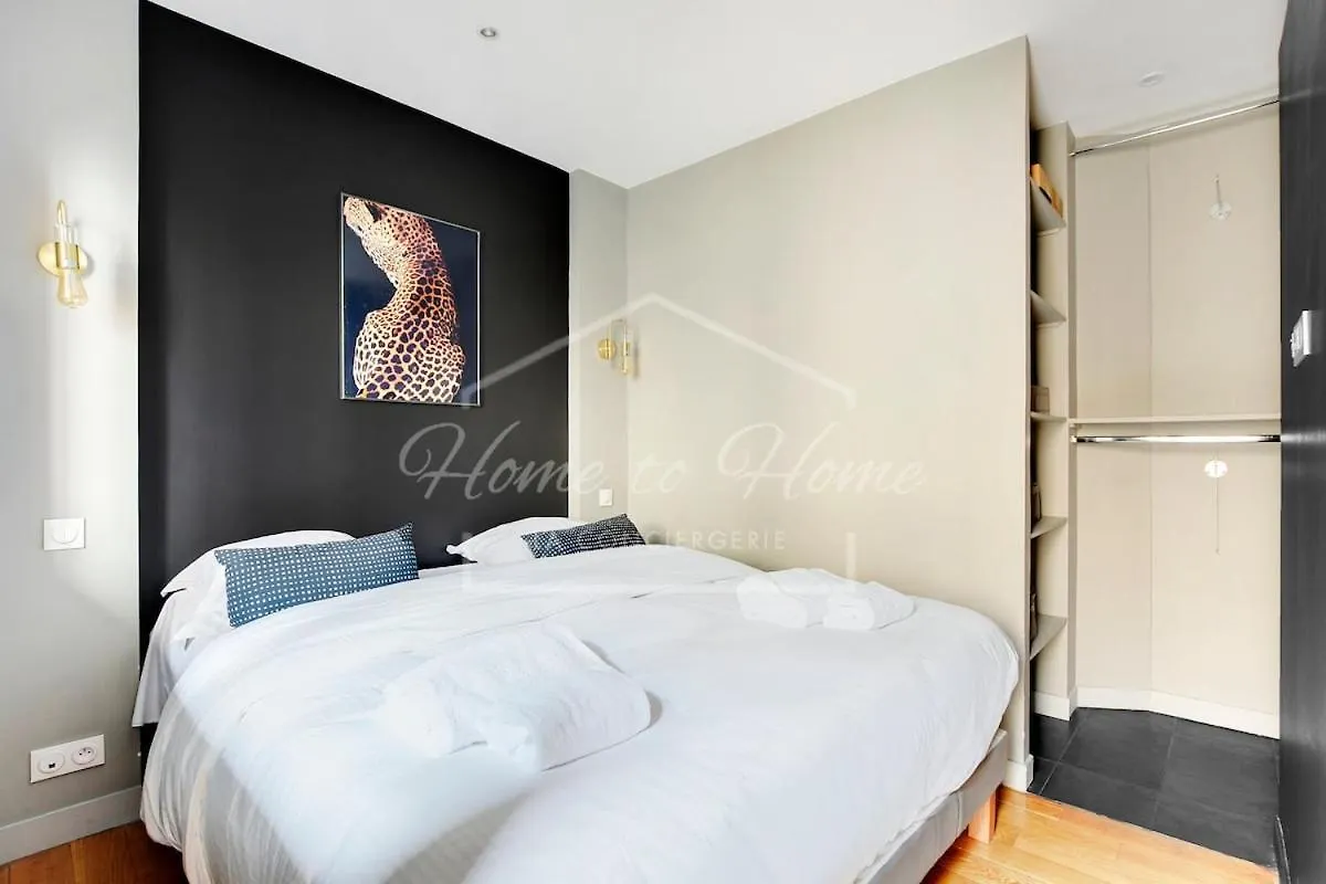 Rivoli Street - Tuileries Garden - Luxury Comfort Paris Apartment